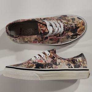 VANS ASPCA LOWTOPS,  KIDS SIZE 1 GUC
